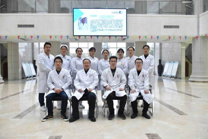 颈后部巨大肿瘤在咸阳肿瘤医院成功切除