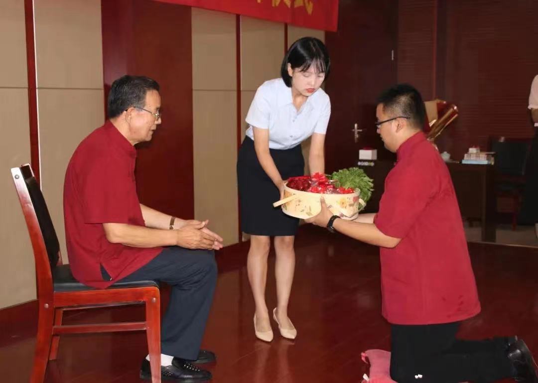 发展中医师承 弘扬国粹医学