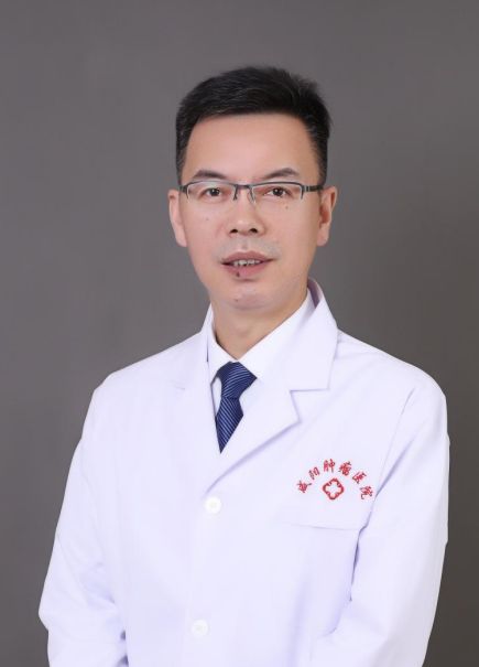 侯百鸿 副主任医师