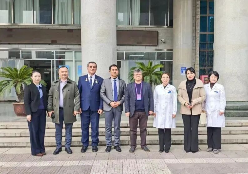乌兹别克斯坦传统医学协会会长一行到访咸阳肿瘤医院
