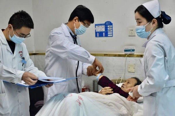 想患者之所想，及患者之所及 —— 李去病院长深入一线解患忧