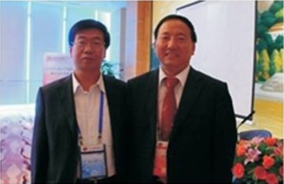李去病教授与秦叔逵教授。